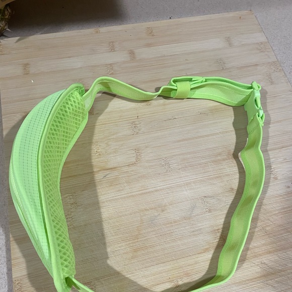 North face RUN BELT (new) - Picture 4 of 4